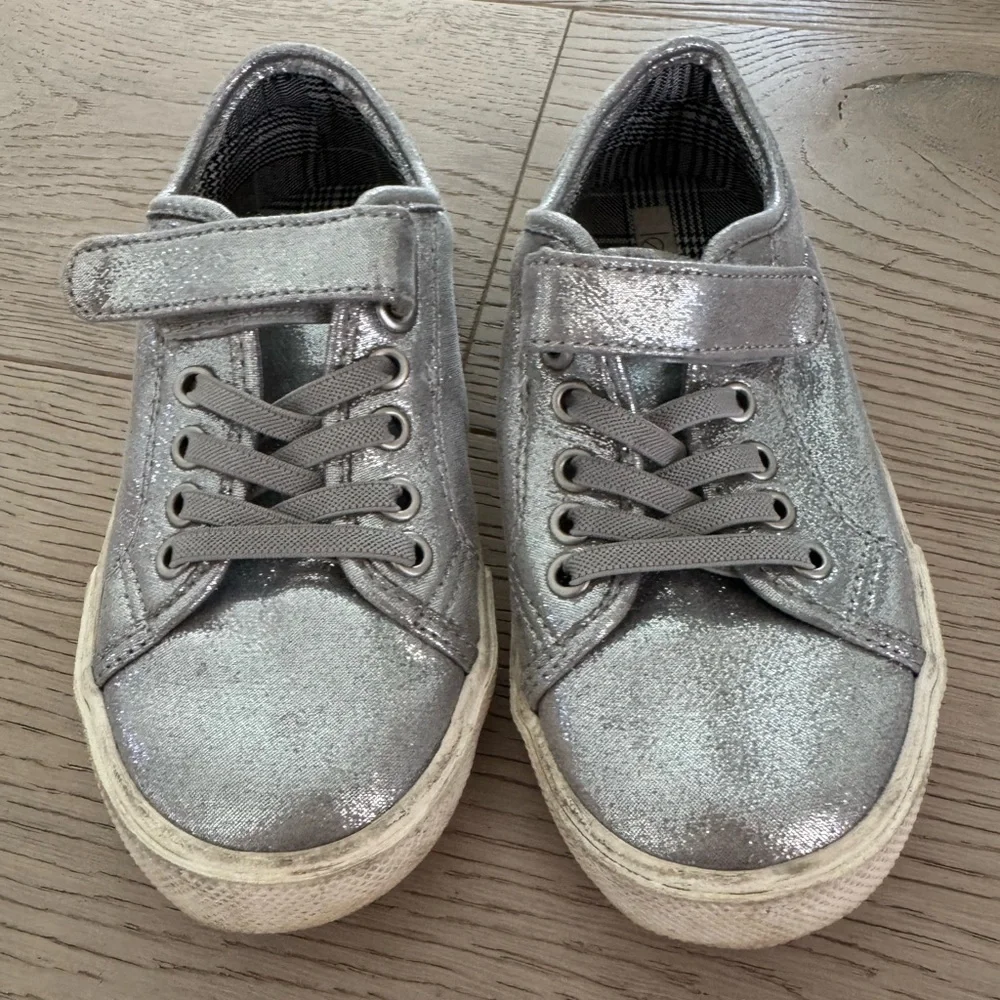 Girls Level Brand Grace Level Silver color size US 12